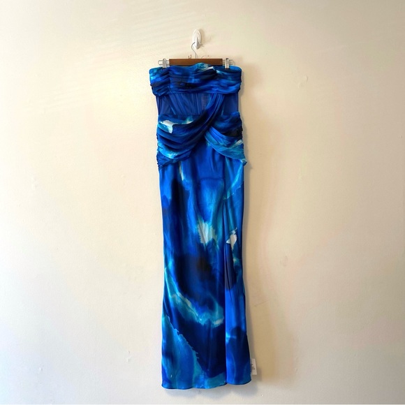 New ASOS DESIGN Strapless Bias Cut Satin Gown - Picture 9 of 13